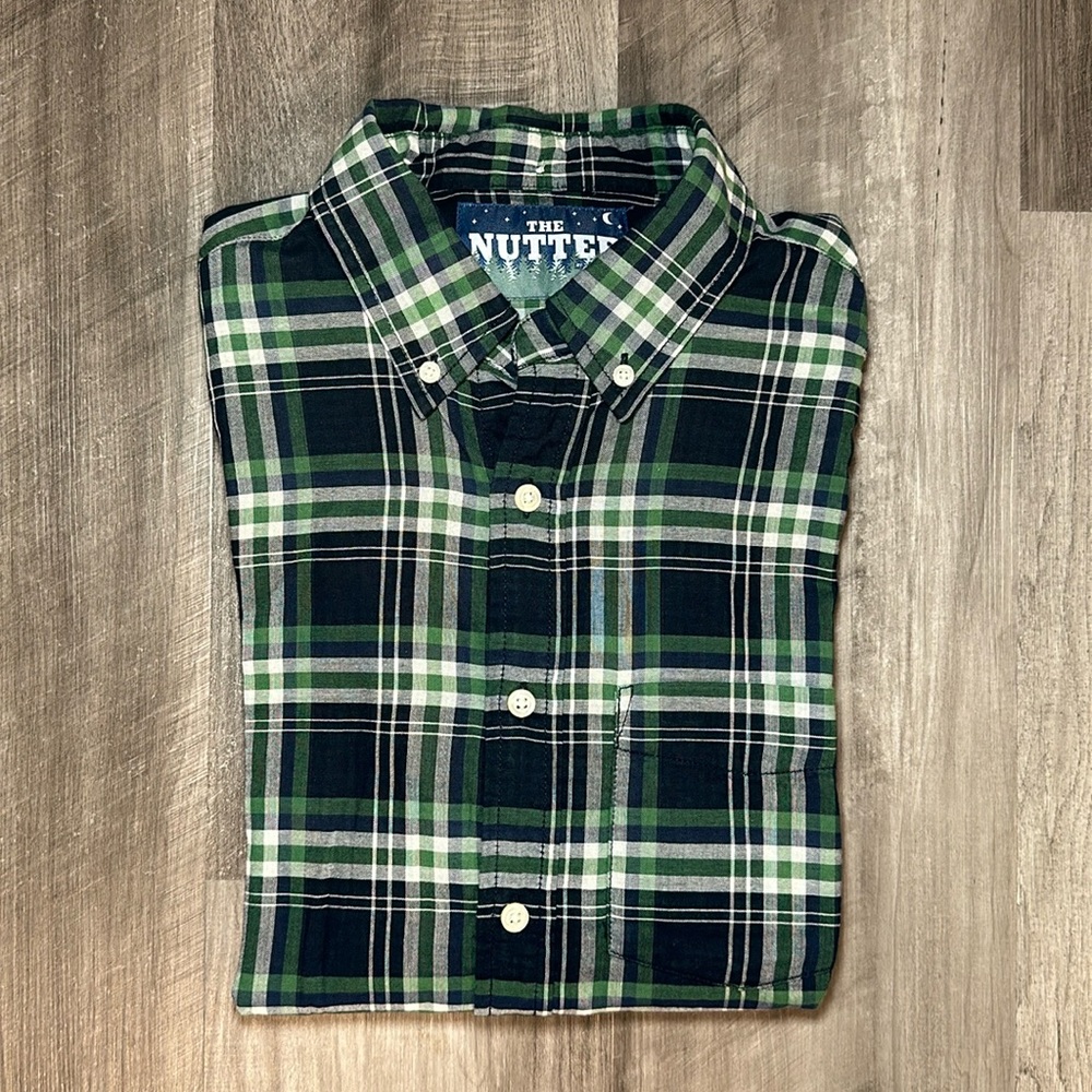 Chubbies The Nutter Long Sleeve Button Down Shirt… - image 1